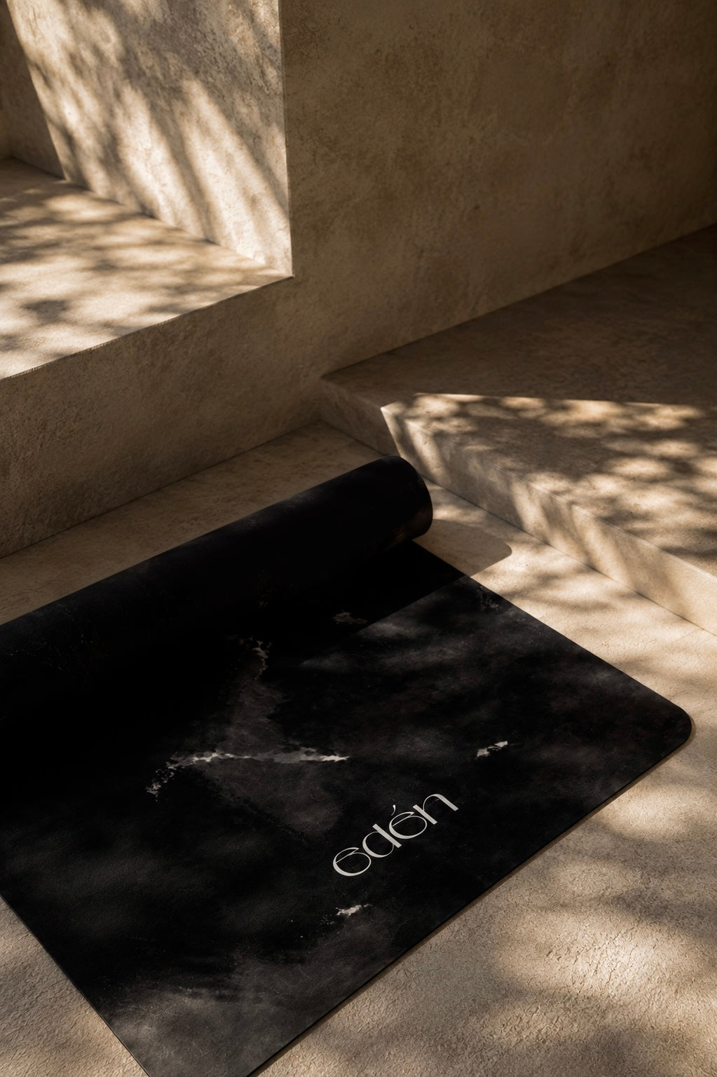 Onyx Canvas